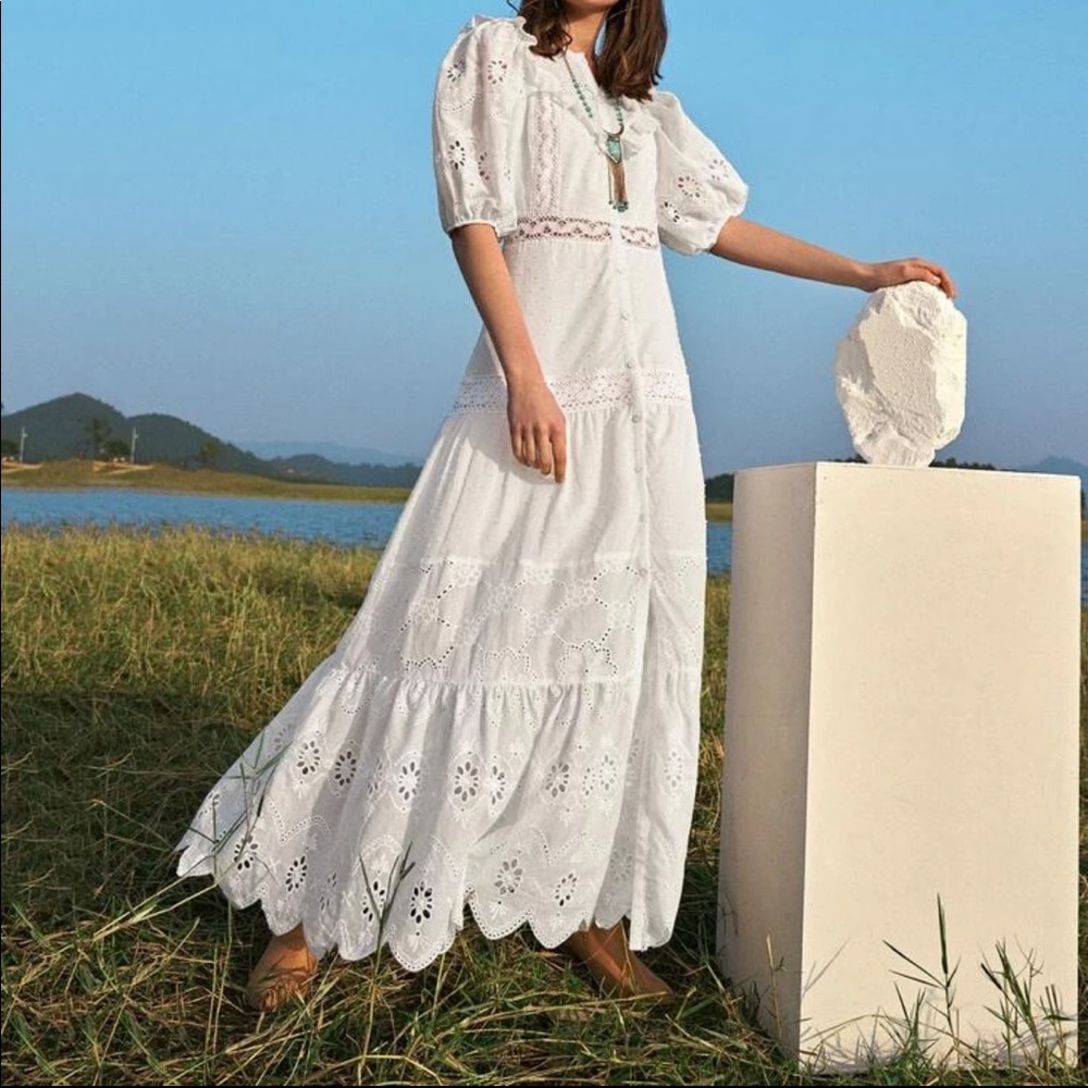 Lace Schiffy Dress - Picture 4 of 4